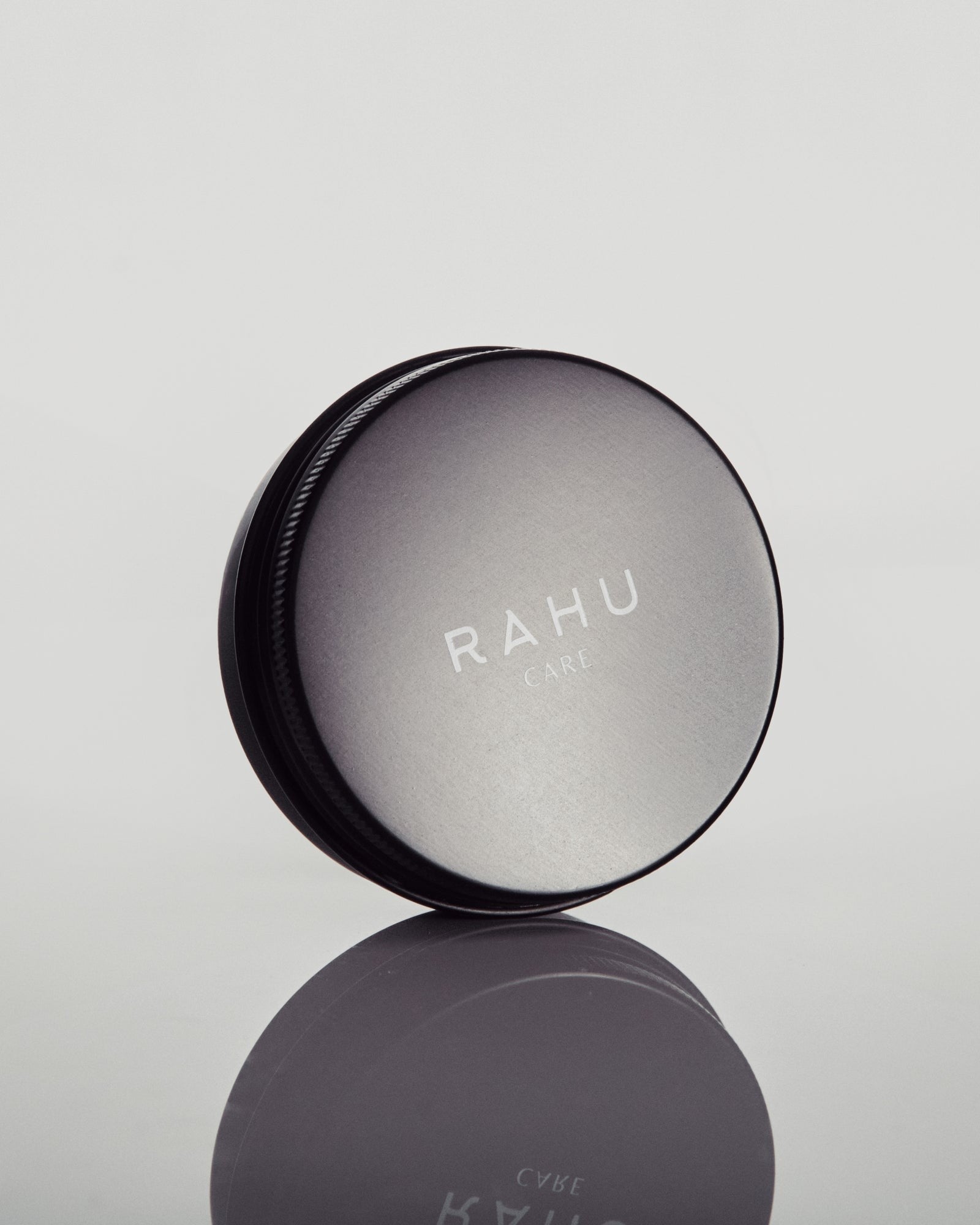 DETOX Clarifying Solid Shampoo With Black Clay